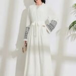 Femineeds Iconic Abaya wht